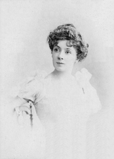 Amélie Diéterle door Léopold Émile Reutlinger